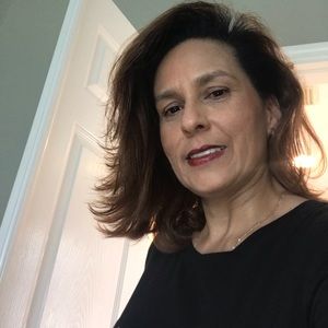 Meet your Posher, Mireya